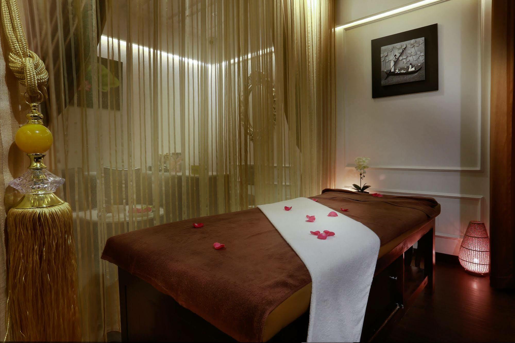 Ambassador Hanoi Hotel & Travel Εξωτερικό φωτογραφία